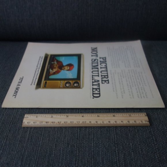 Vintage Philadelphia Flyers Yearbook 1975-76 - Picture 3 of 9